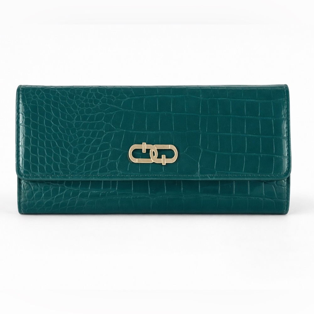 Time & Tru Piper Clutch Wallet‎ Teal Croc Embossed W/ Gold Hardware & Organizer